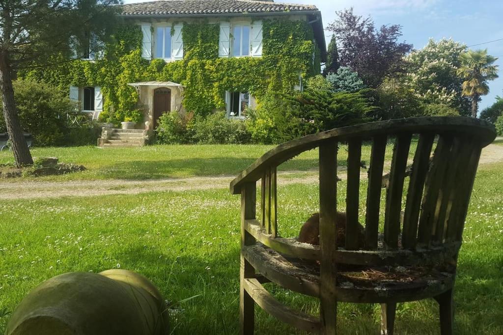 Maison Du 18E De Charme Au Calme Idrac-Respailles Exteriör bild